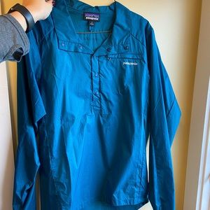 Patagonia women’s rain jacket/wind breaker